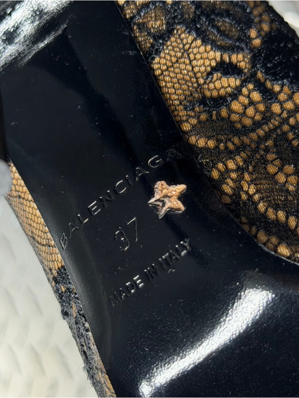 Balenciaga Dentelle Lace Over The Knee Lace Knife Boots in Beige/Black 37 - Picture 6 of 7